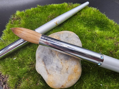 SCENTXPERIENCE Finest Kolinsky Acrylic Brush USA (size 16, 18) - Uncrimped