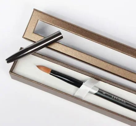 LC Kolinsky Acrylic Brush 8