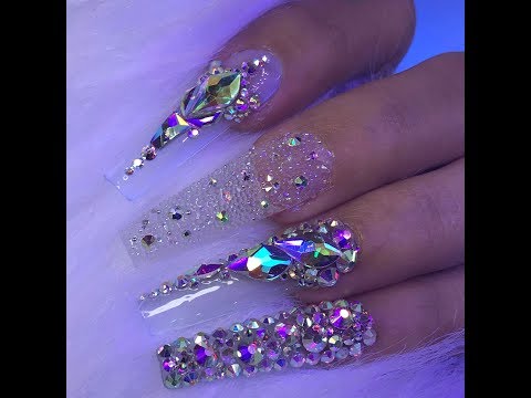 [CLEARANCE - NO REFUND/NO RETURN] Rhinestone Box